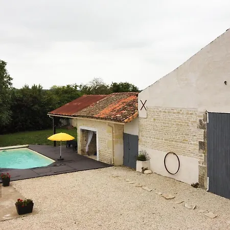 In With Pool & Terrace